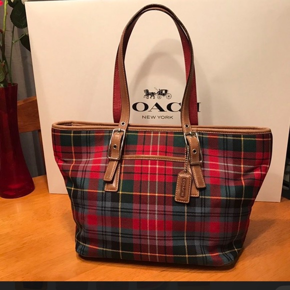 Coach Handbags - Vintage y2k Coach bag